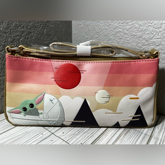 Star Wars x Danielle Nicole The Child Grogu baby yoda Crossbody Bag clutch bag - Picture 2 of 14